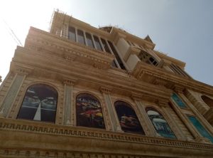 بهترین مجری نمای فریم لس در تهران بهترین مجری نمای فریم لس در تهران