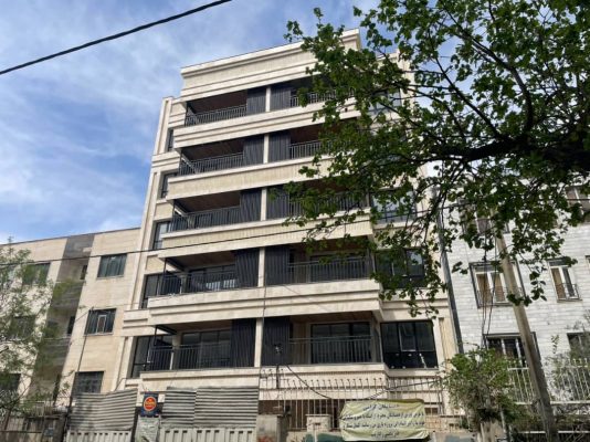 لوور آلومینیومی؛ ترکیبی از زیبایی، عملکرد و دوام در نمای ساختمان